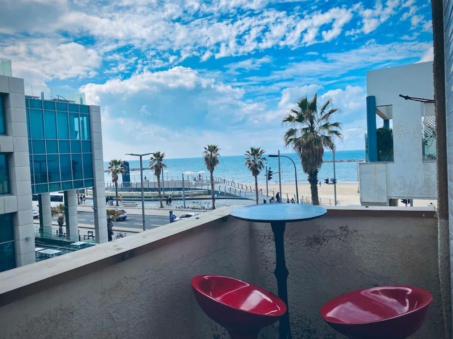 Entire Apartment Facing The Sea Tel Aviv Buitenkant foto